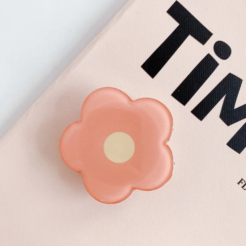 Flower Expanding Phone Socket