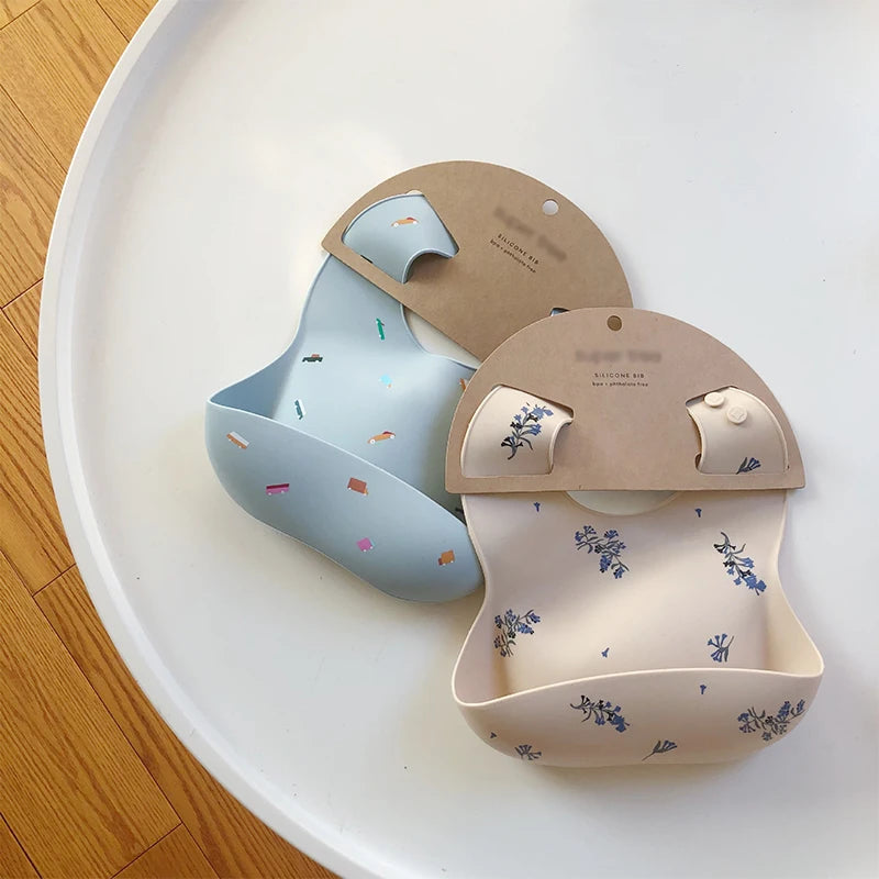 Ditsy silicone Baby bibs